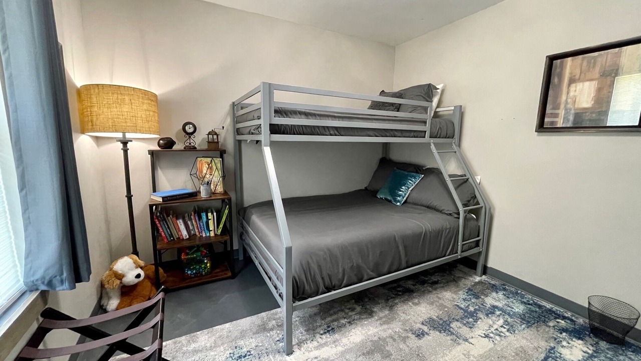 Photo of Bedroom in Springdale