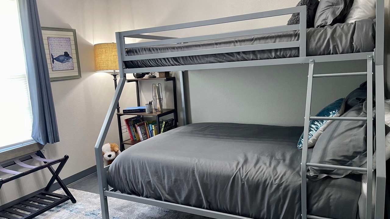 Photo of Bedroom in Springdale