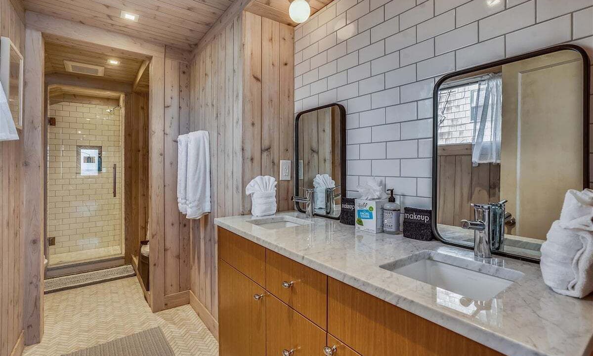 Photo of Bathroom in Tolovana Park