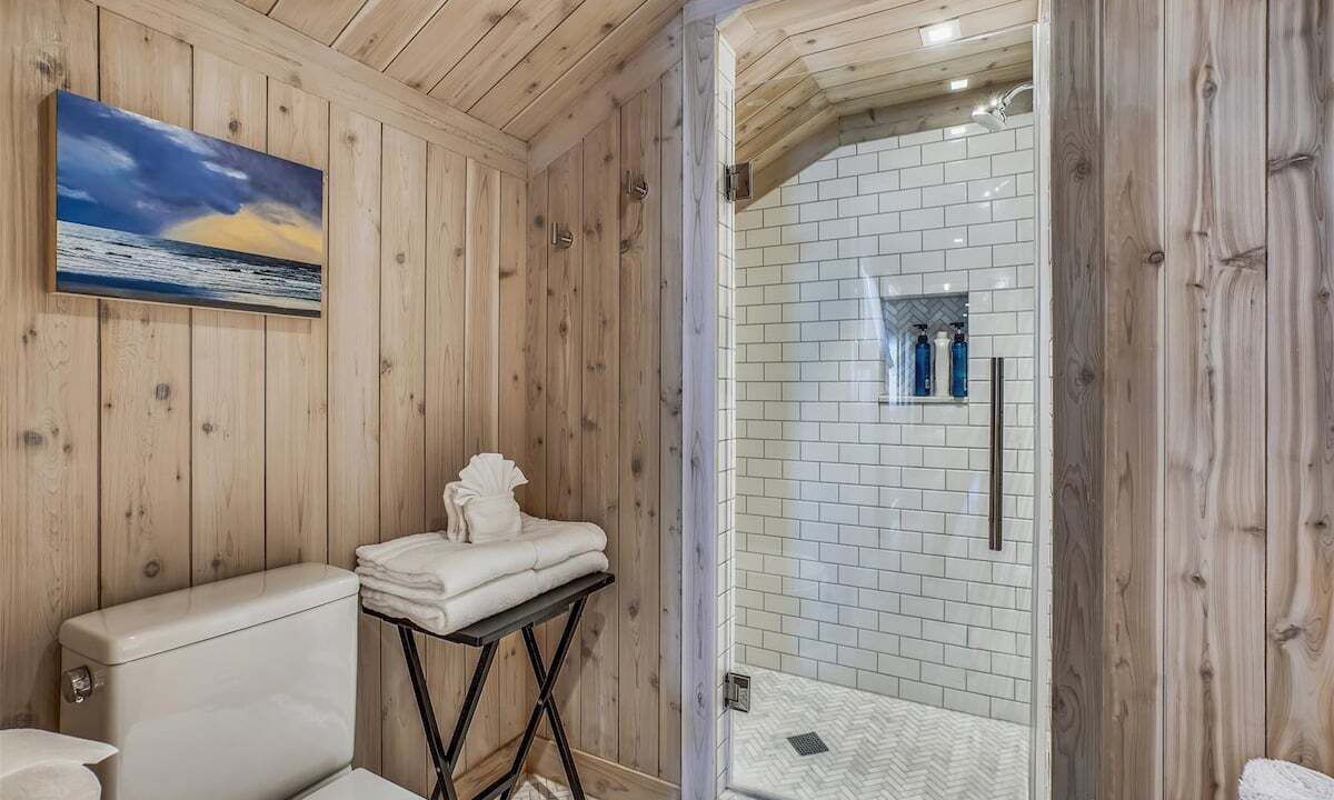 Photo of Bathroom in Tolovana Park