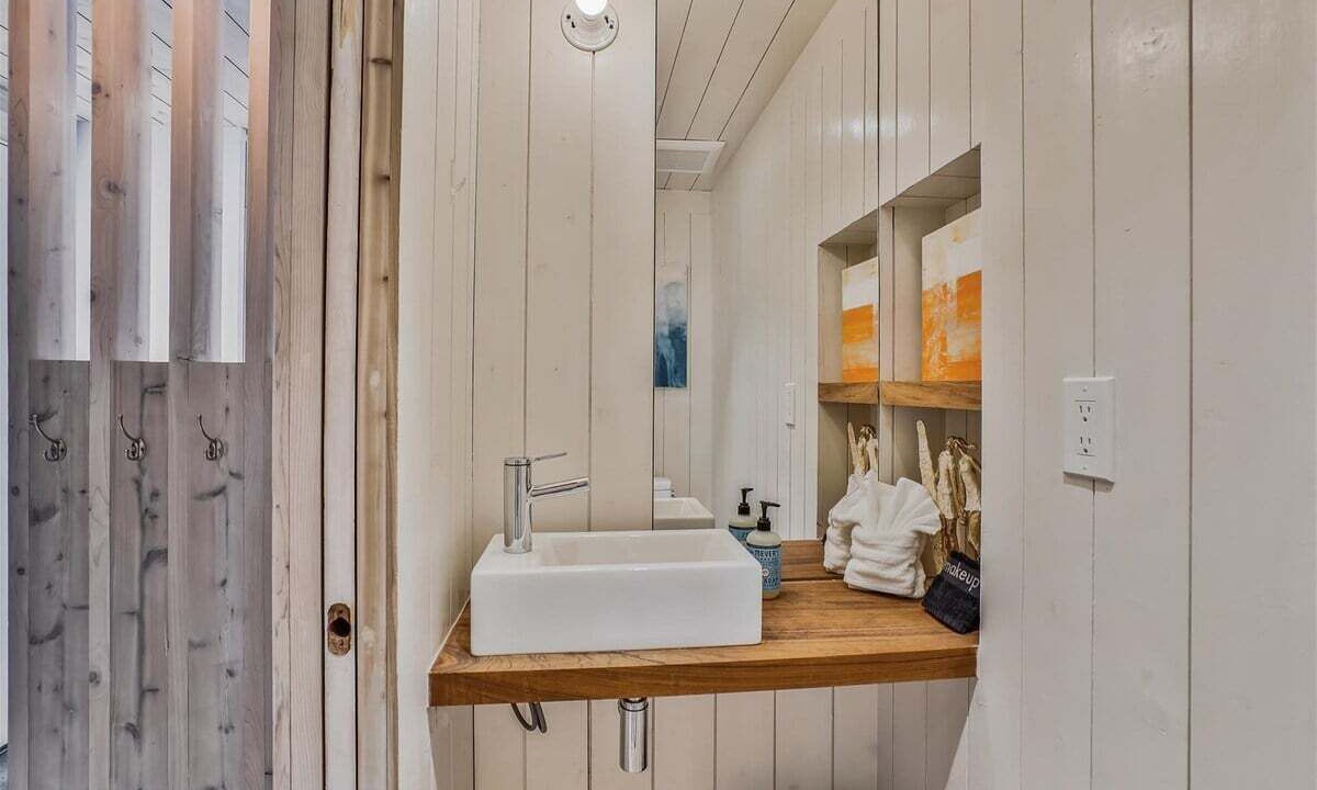 Photo of Bedroom in Tolovana Park