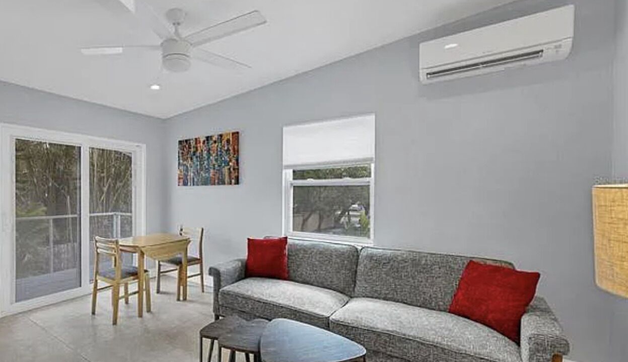 Photo of Livingroom in Central Sarasota