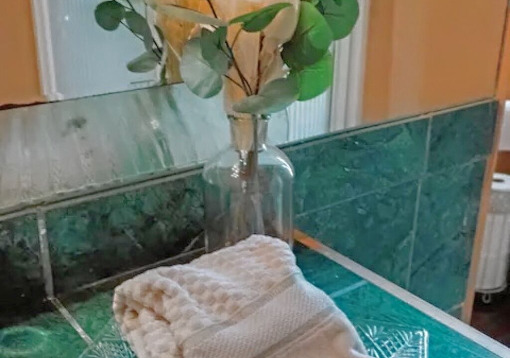 Photo of Bathroom in Holualoa