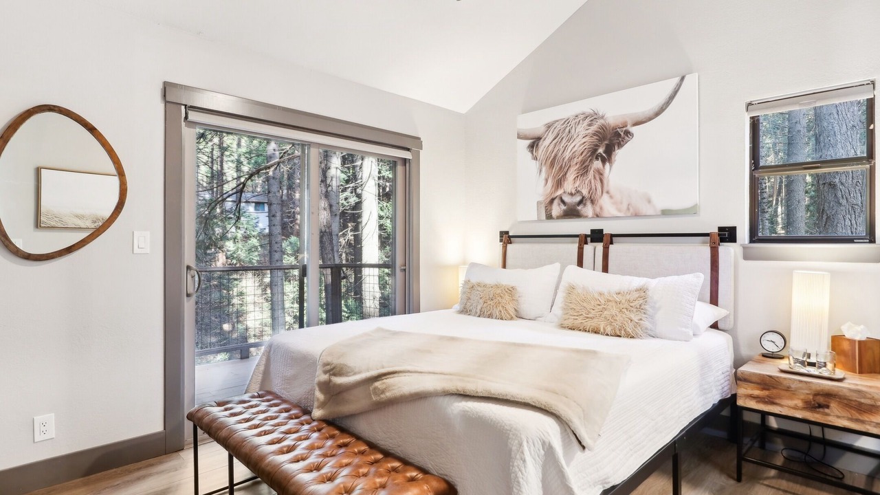 Photo of Bedroom in Pollock Pines