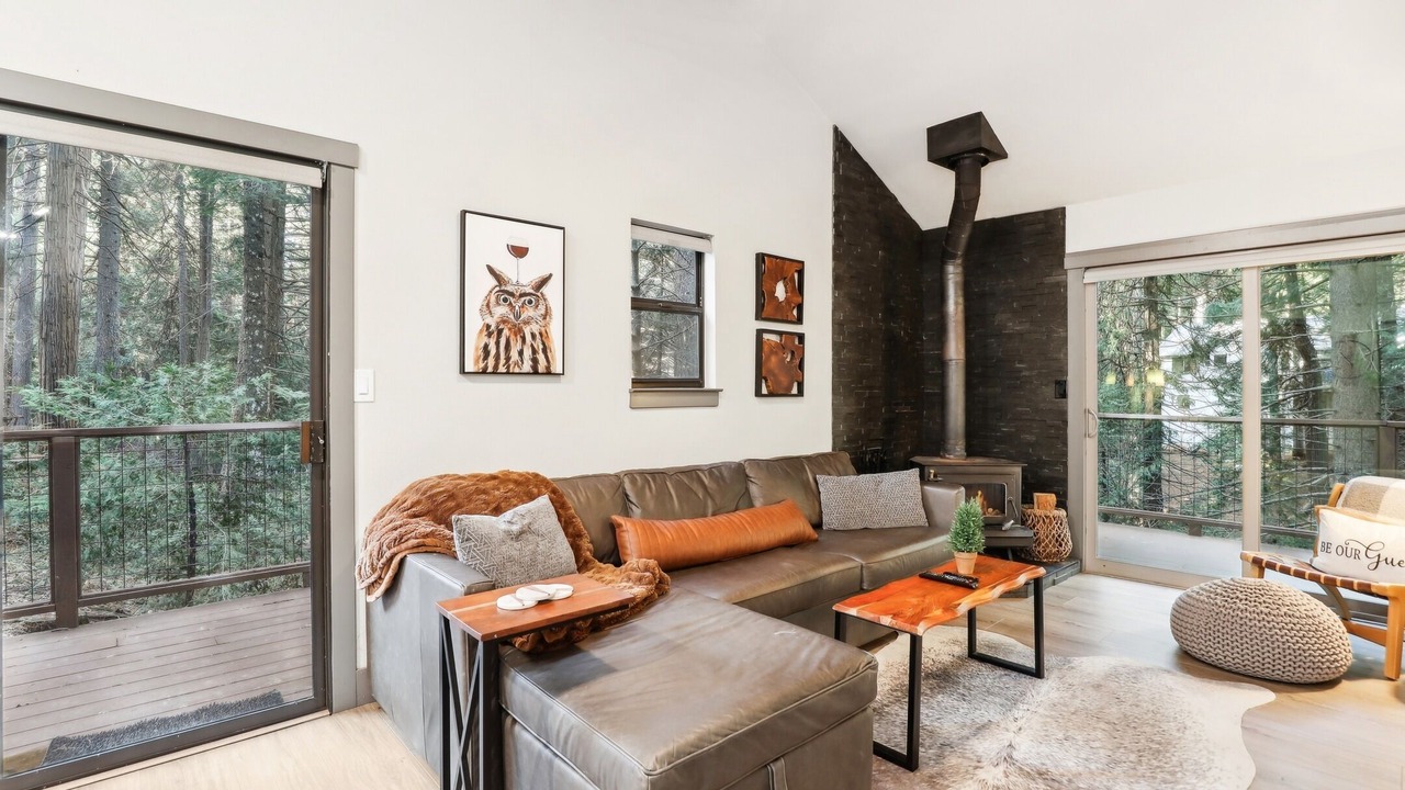 Photo of Livingroom in Pollock Pines
