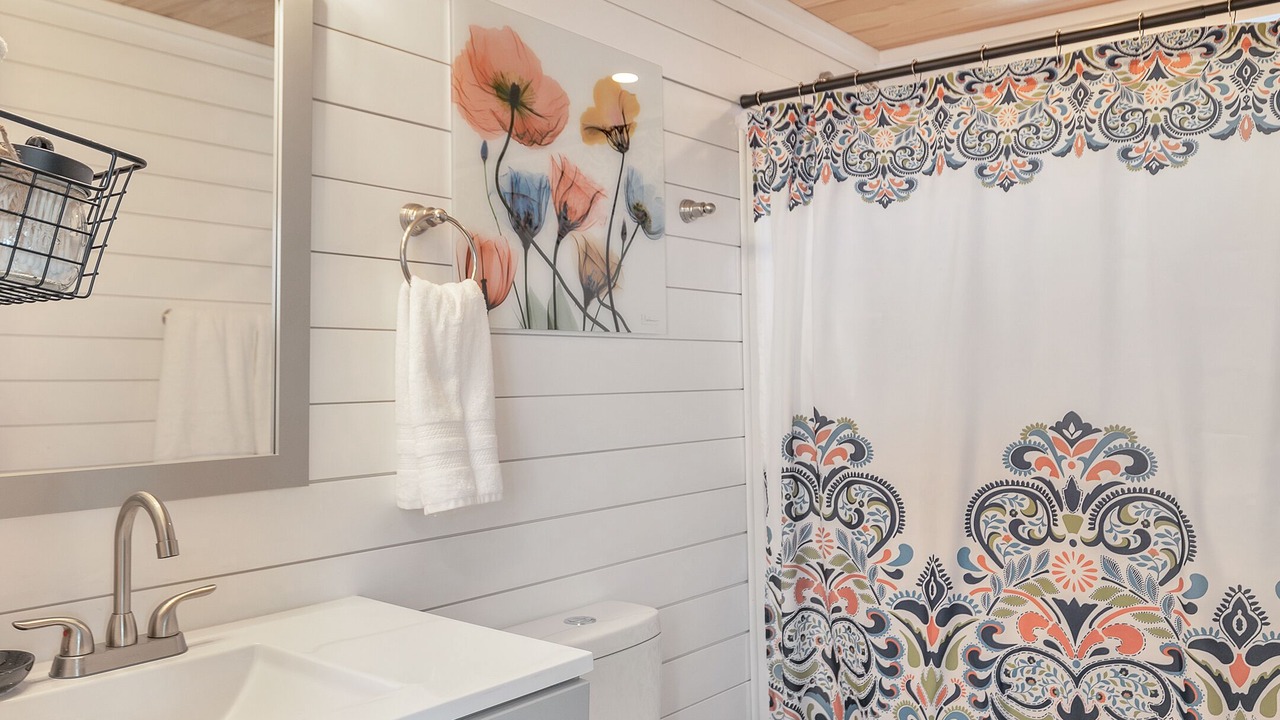 Photo of Bathroom in White County