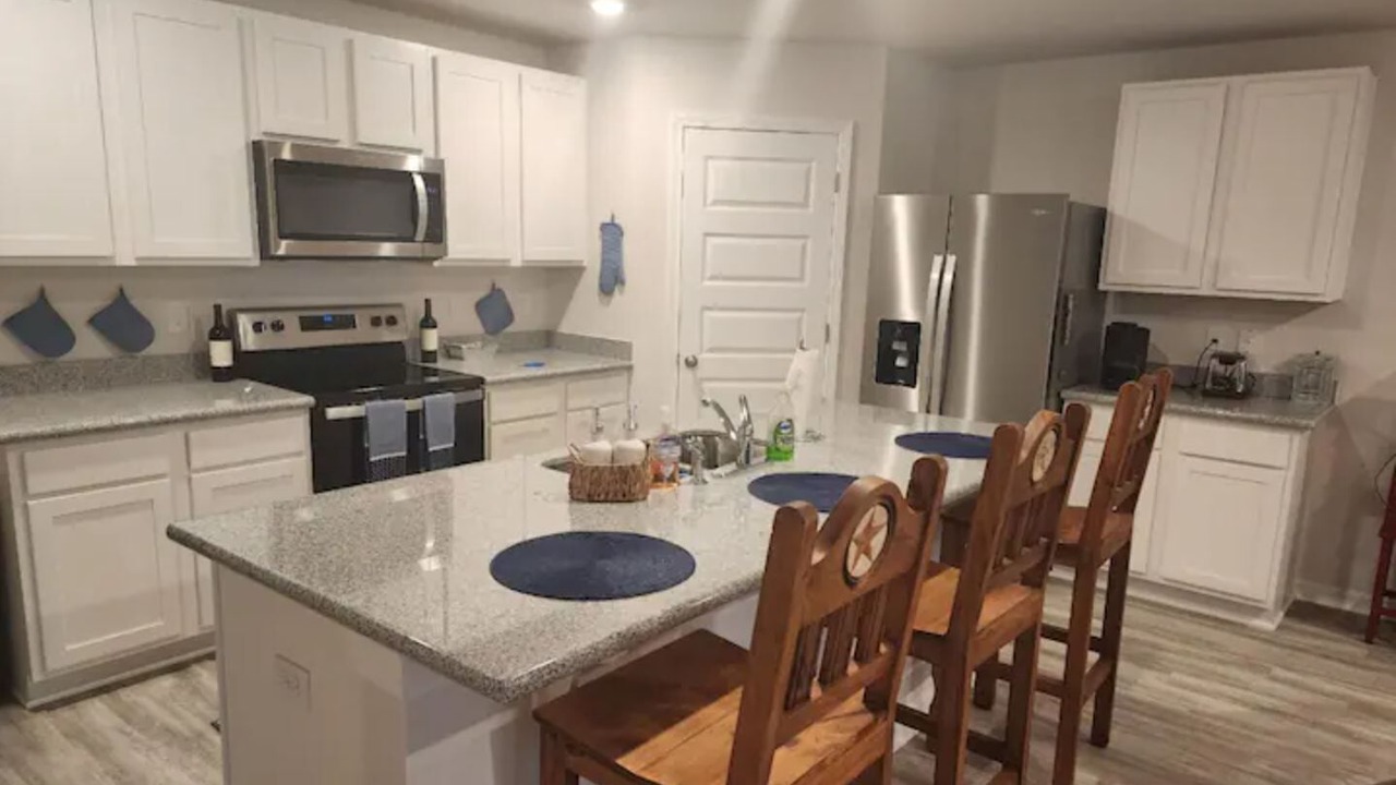 Photo of Kitchen in Northwest Pensacola