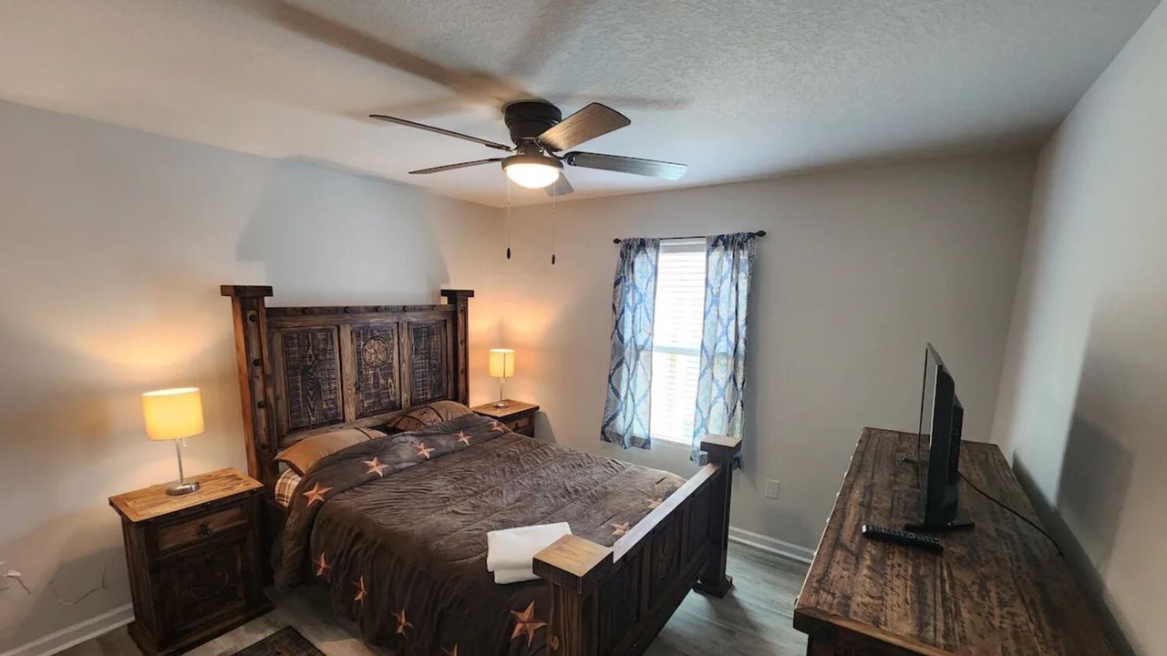 Photo of Bedroom in Northwest Pensacola