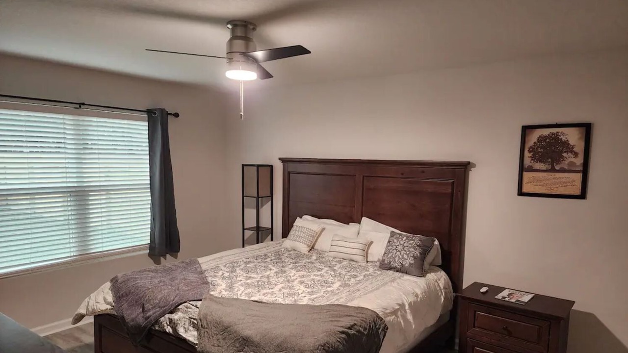 Photo of Bedroom in Northwest Pensacola