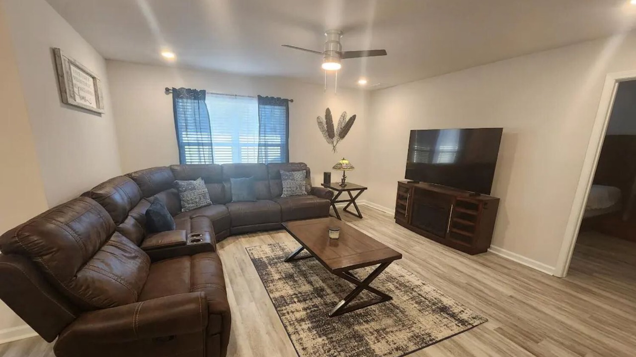 Photo of Livingroom in Northwest Pensacola