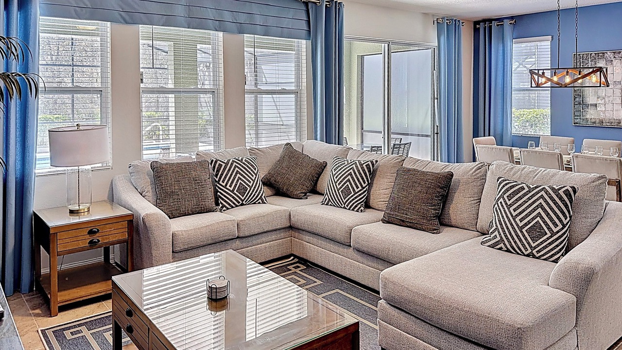 Photo of Livingroom in Loughman