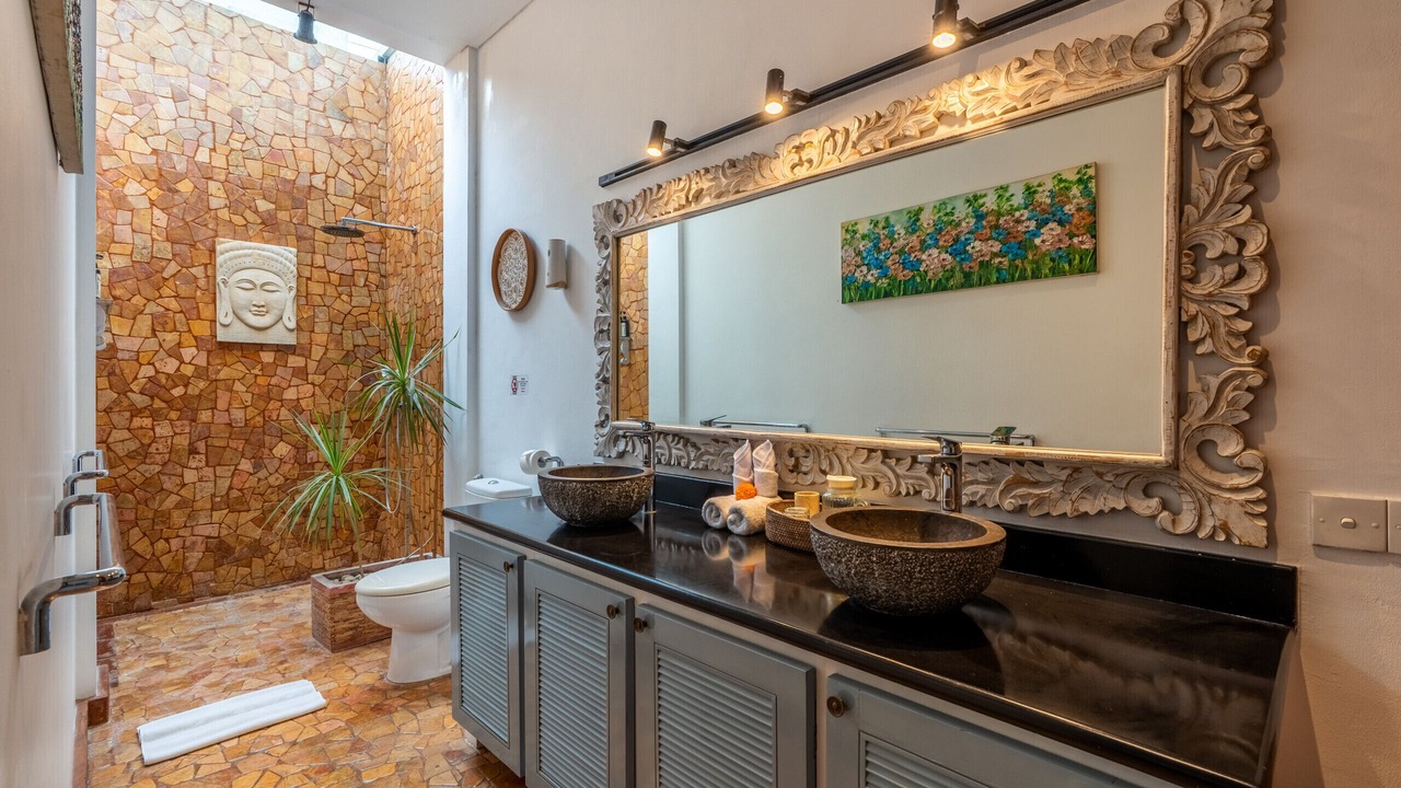 Photo of Bathroom in Drupadi