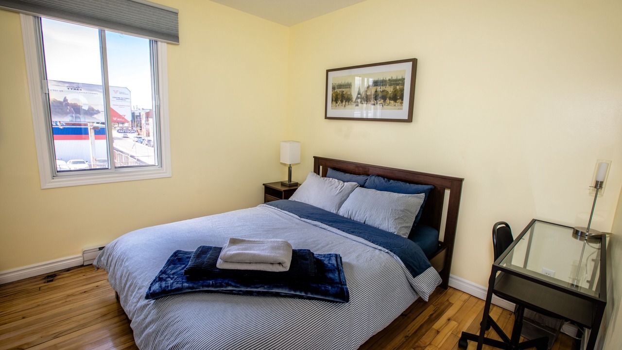Photo of Bedroom in De Lorimier