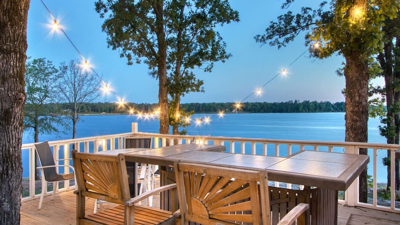 Photo of Outdoor in Dogwood