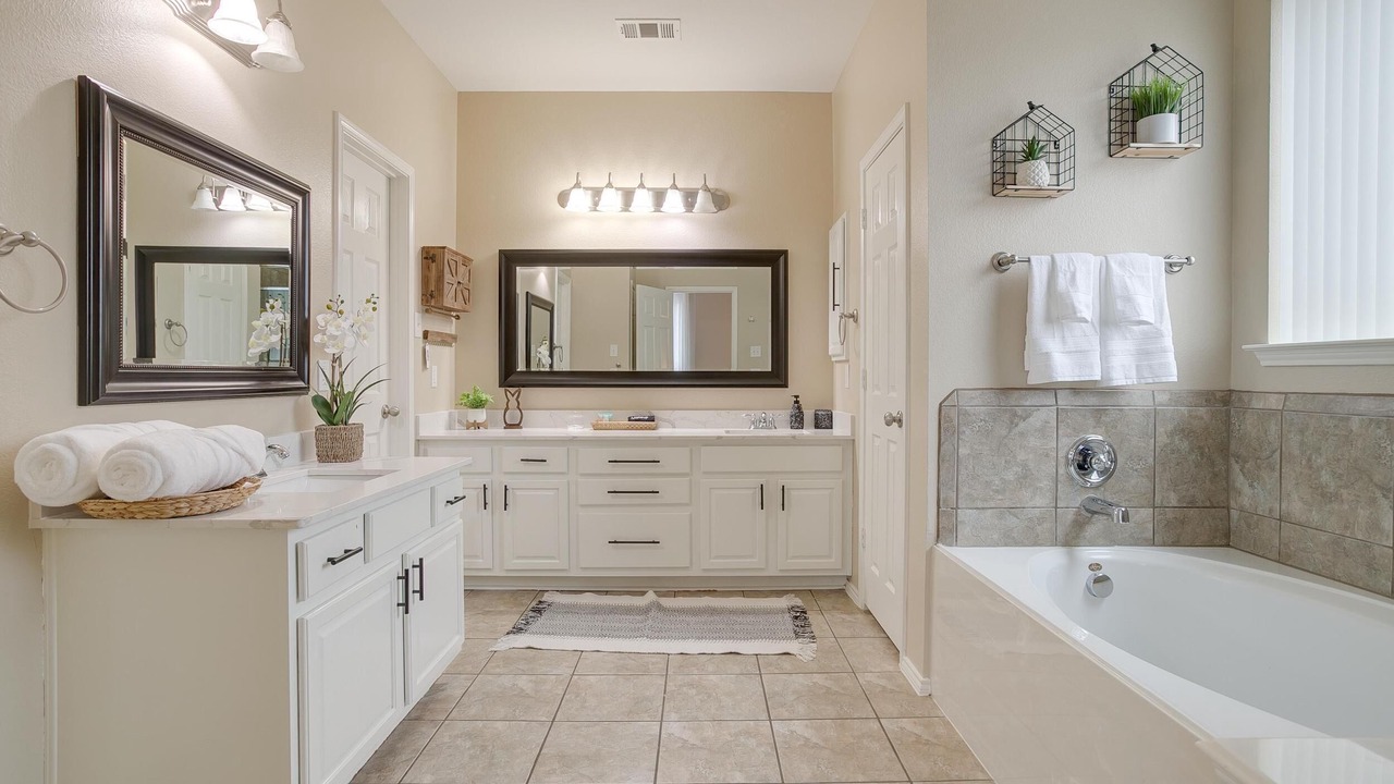 Photo of Bathroom in Grand Prairie
