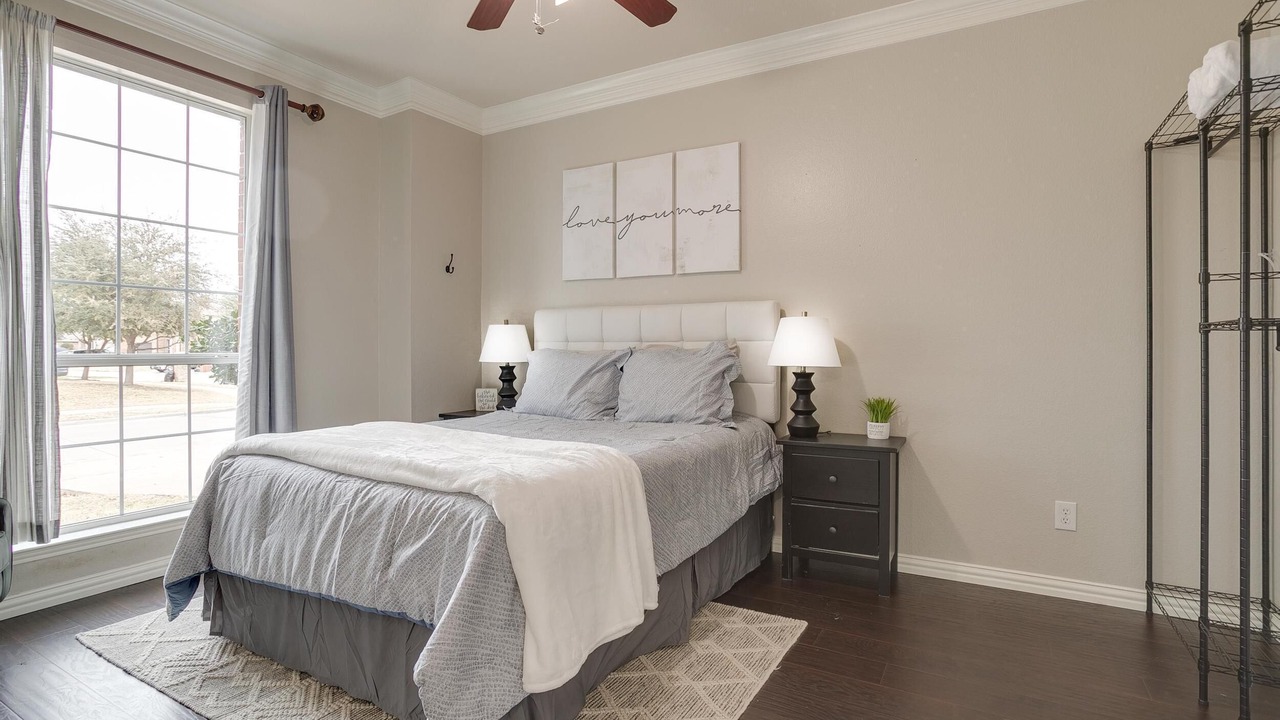 Photo of Bedroom in Grand Prairie