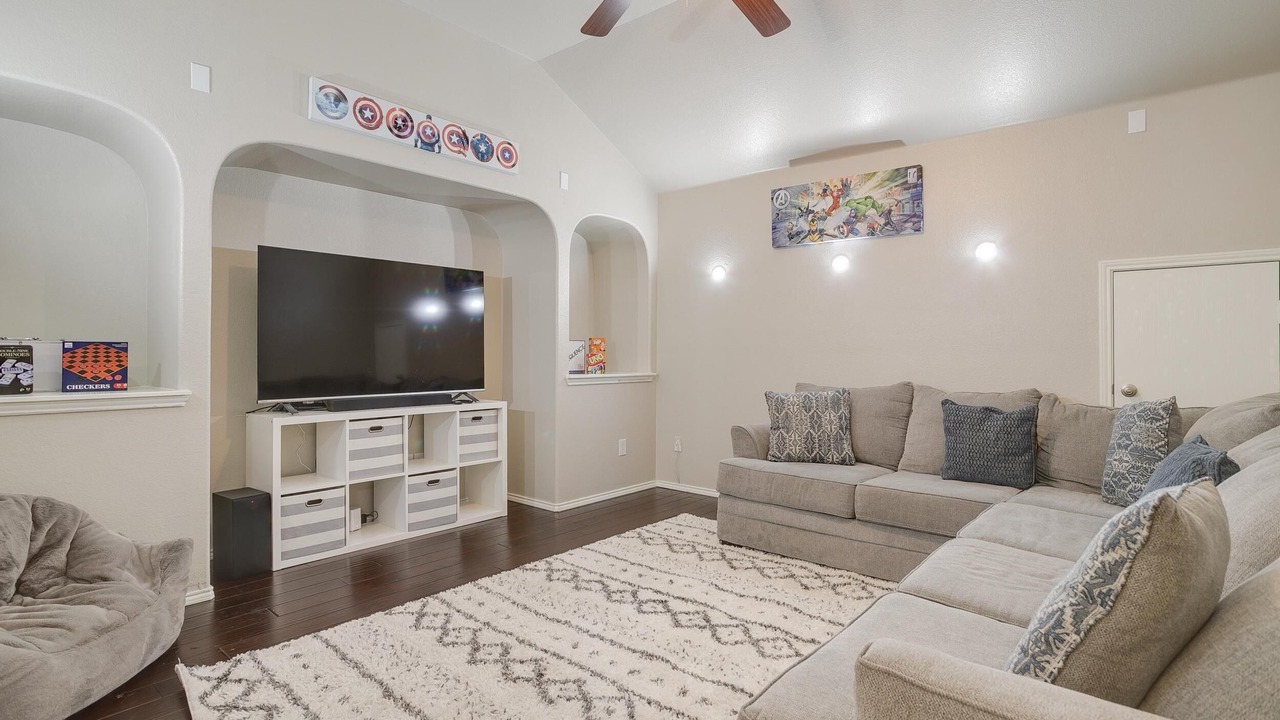 Photo of Livingroom in Grand Prairie