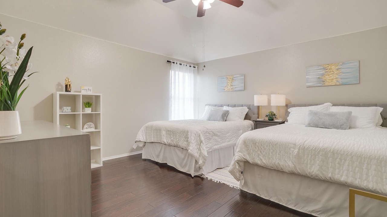Photo of Bedroom in Grand Prairie