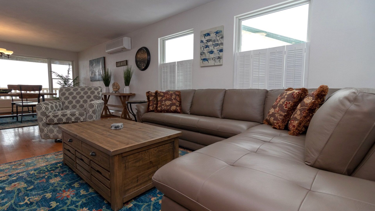 Photo of Livingroom in Town of Ledyard