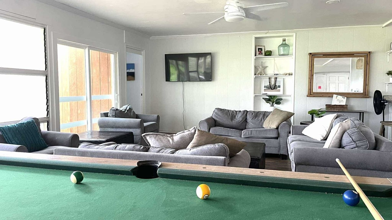 Photo of Others in Laie