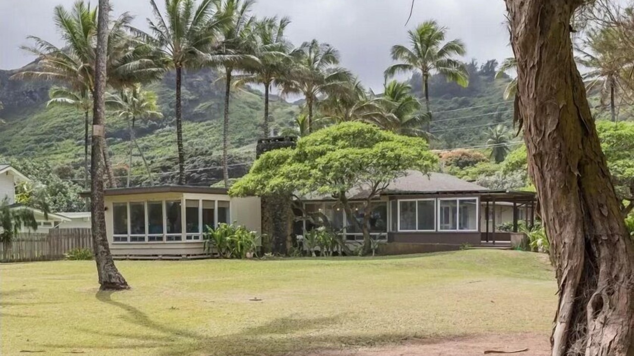 Photo of Others in Laie