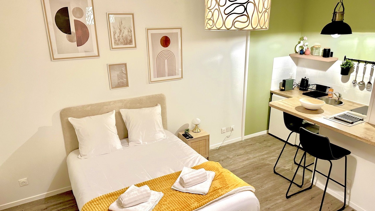 Photo of Bedroom in Courlancy