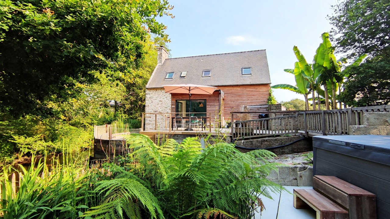 Photo of Patio Balcony in Ploneour-Lanvern