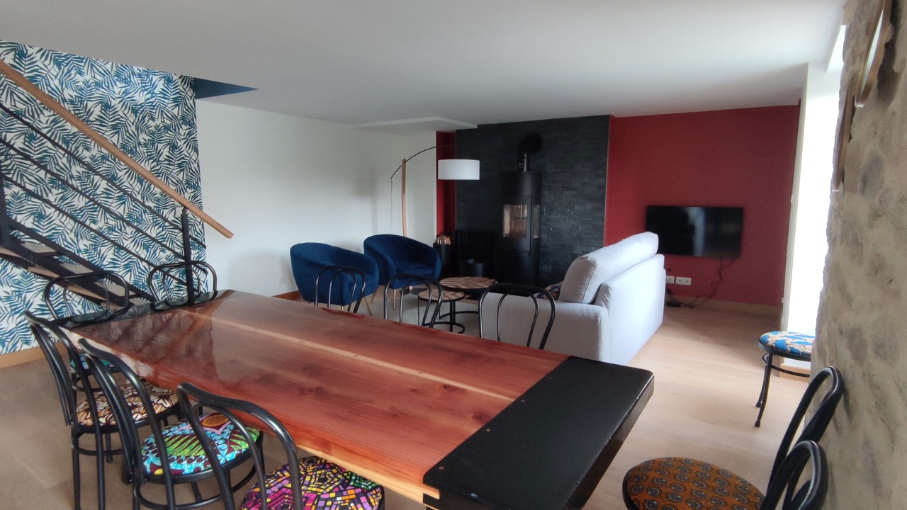 Photo of Livingroom in Ploneour-Lanvern