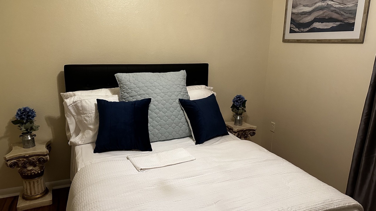 Photo of Bedroom in Park Forest - LA North