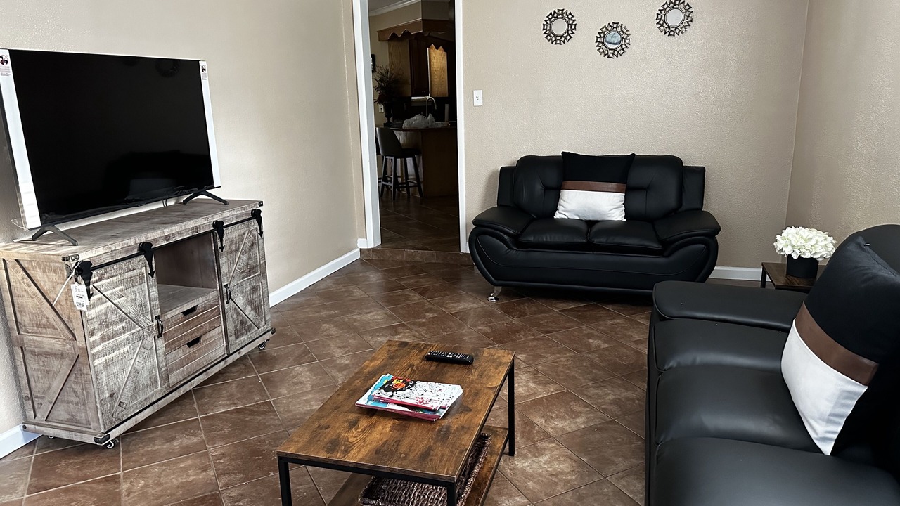 Photo of Livingroom in Park Forest - LA North