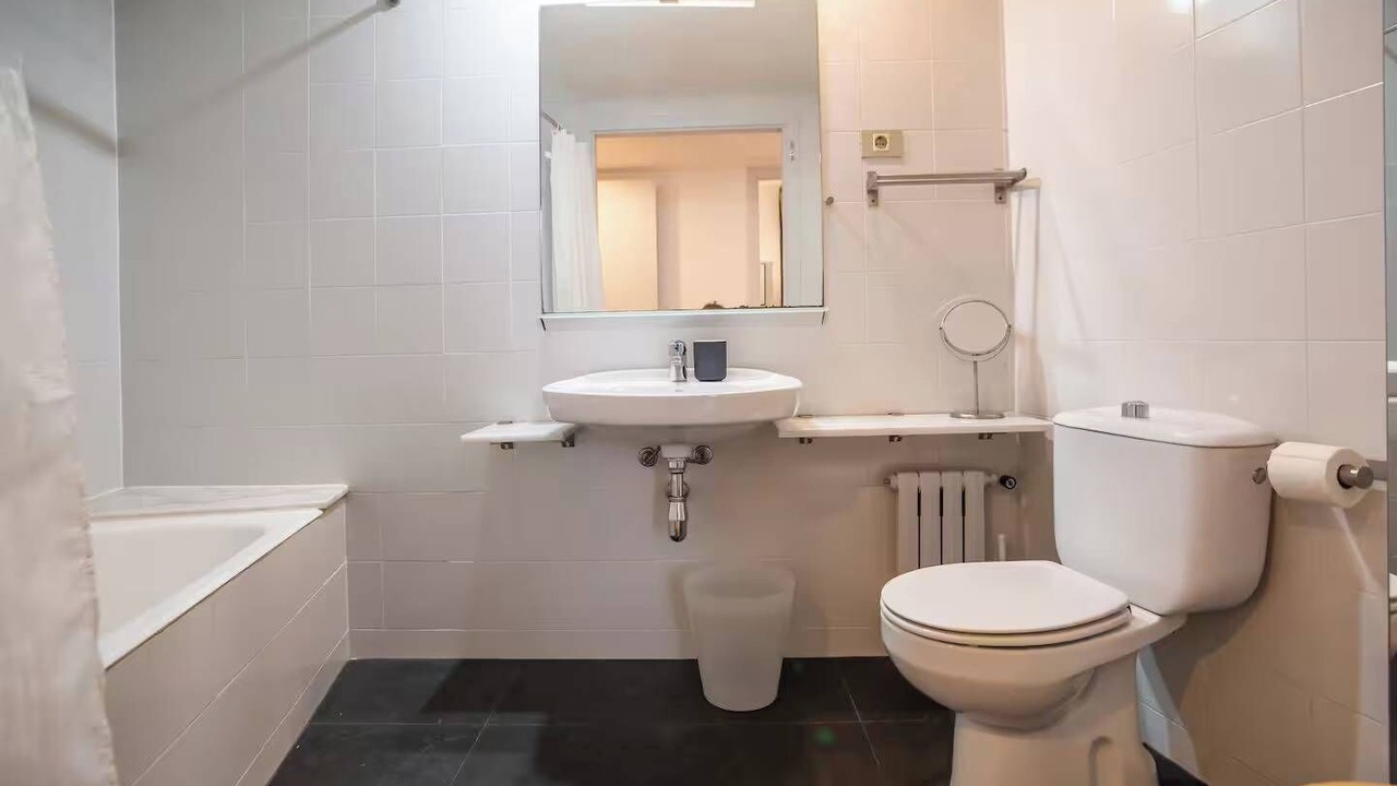 Photo of Bathroom in La Vila Olimpica del Poblenou