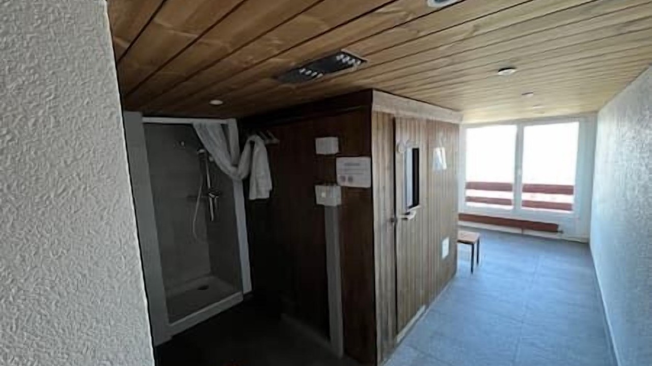 Photo of Bathroom in Vex
