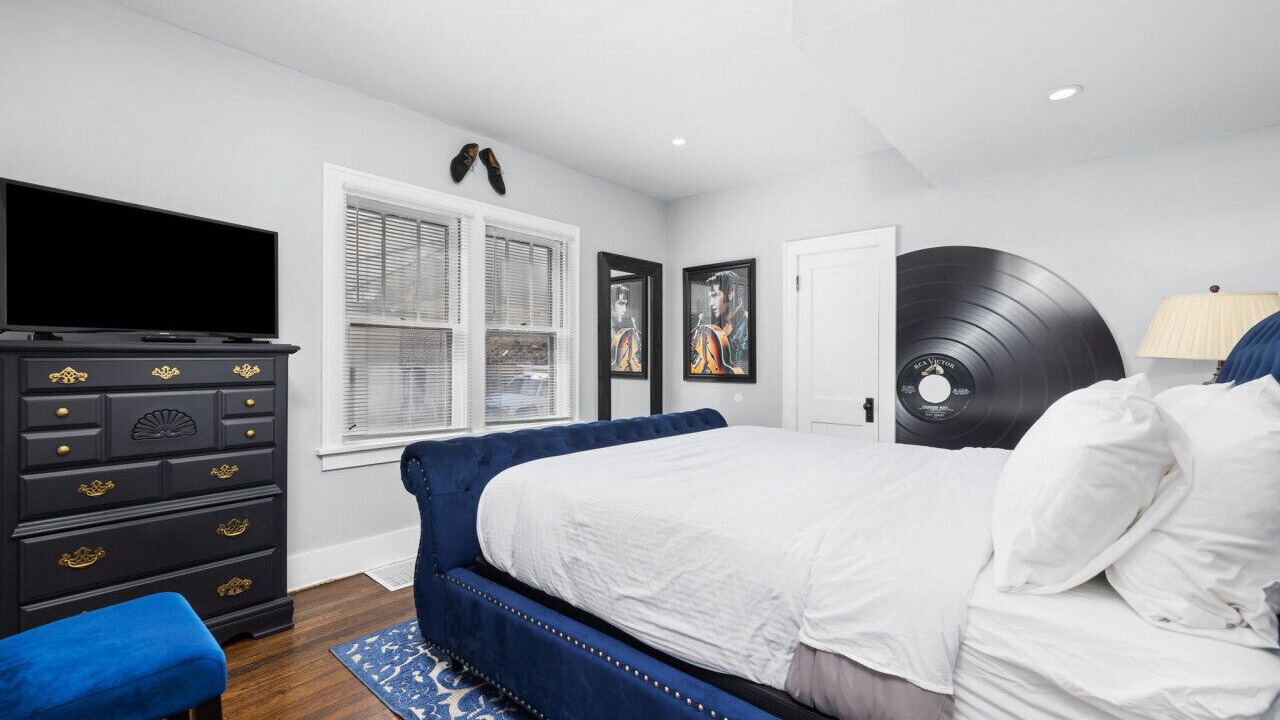 Photo of Bedroom in St. Charles