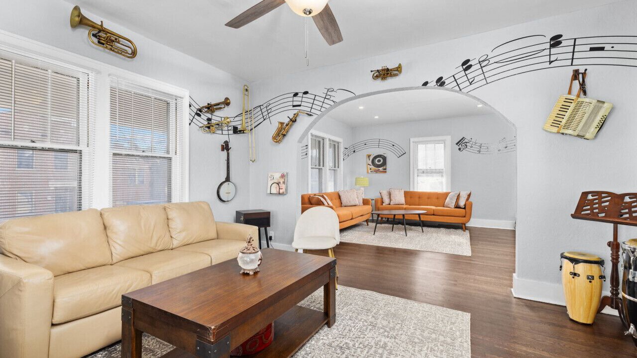 Photo of Livingroom in St. Charles
