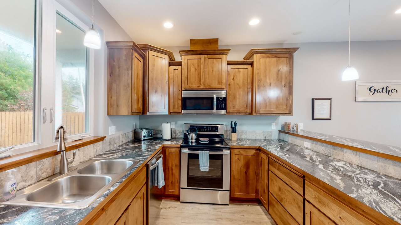 Photo of Kitchen in Coos Bay