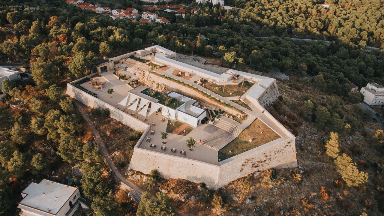 Photo of Outdoor in Grad