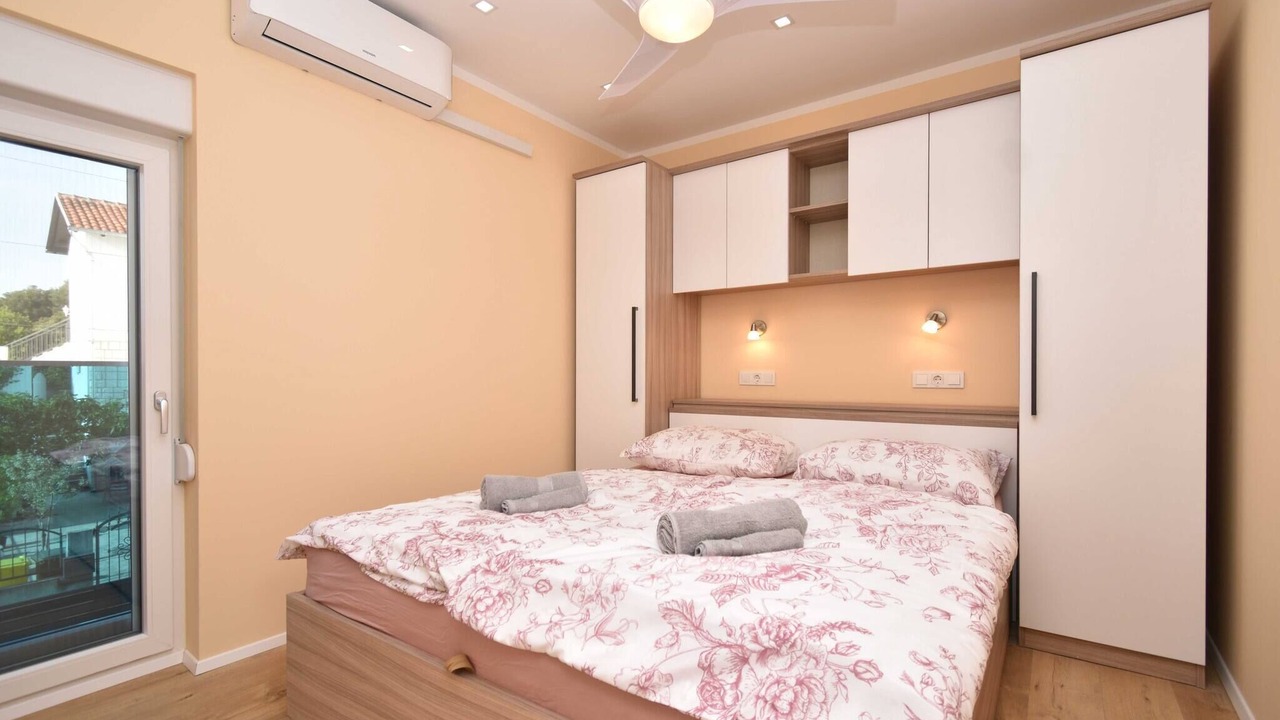 Photo of Bedroom in Brodarica