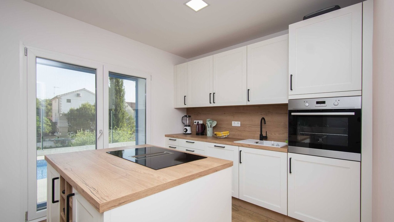 Photo of Kitchen in Brodarica