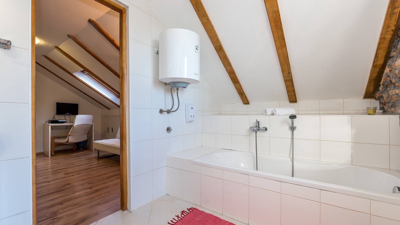 Photo of Bathroom in Promina