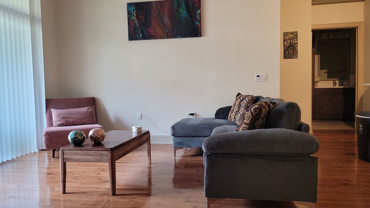 Photo of Livingroom in Texas Medical Center