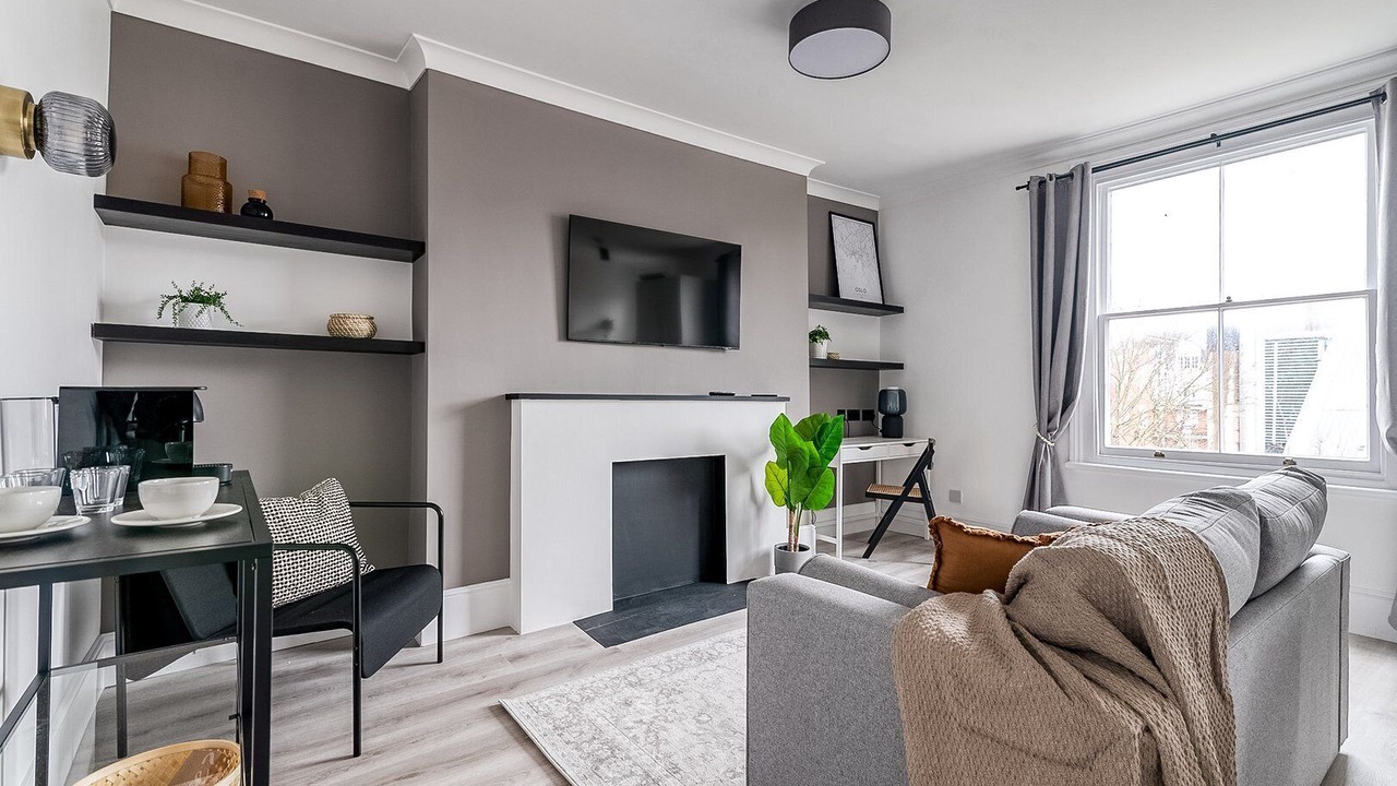 Photo of Livingroom in Harrow Road