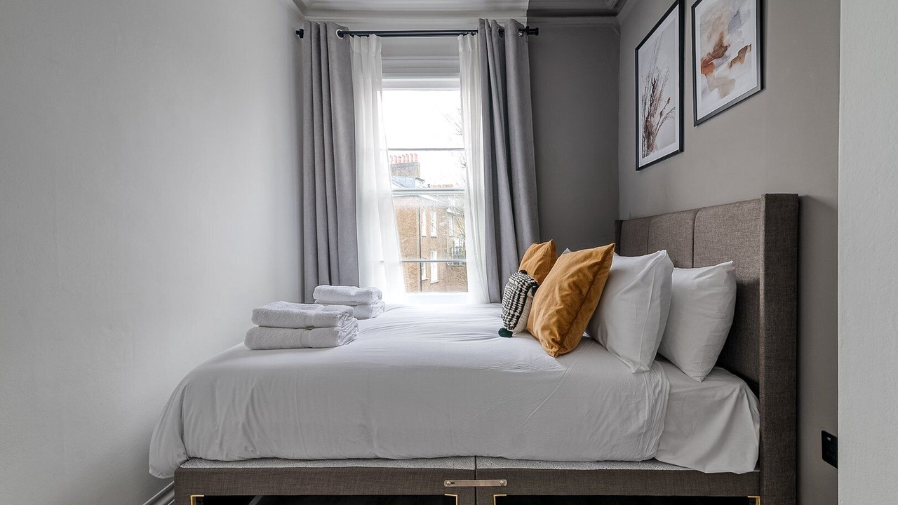 Photo of Bedroom in Harrow Road