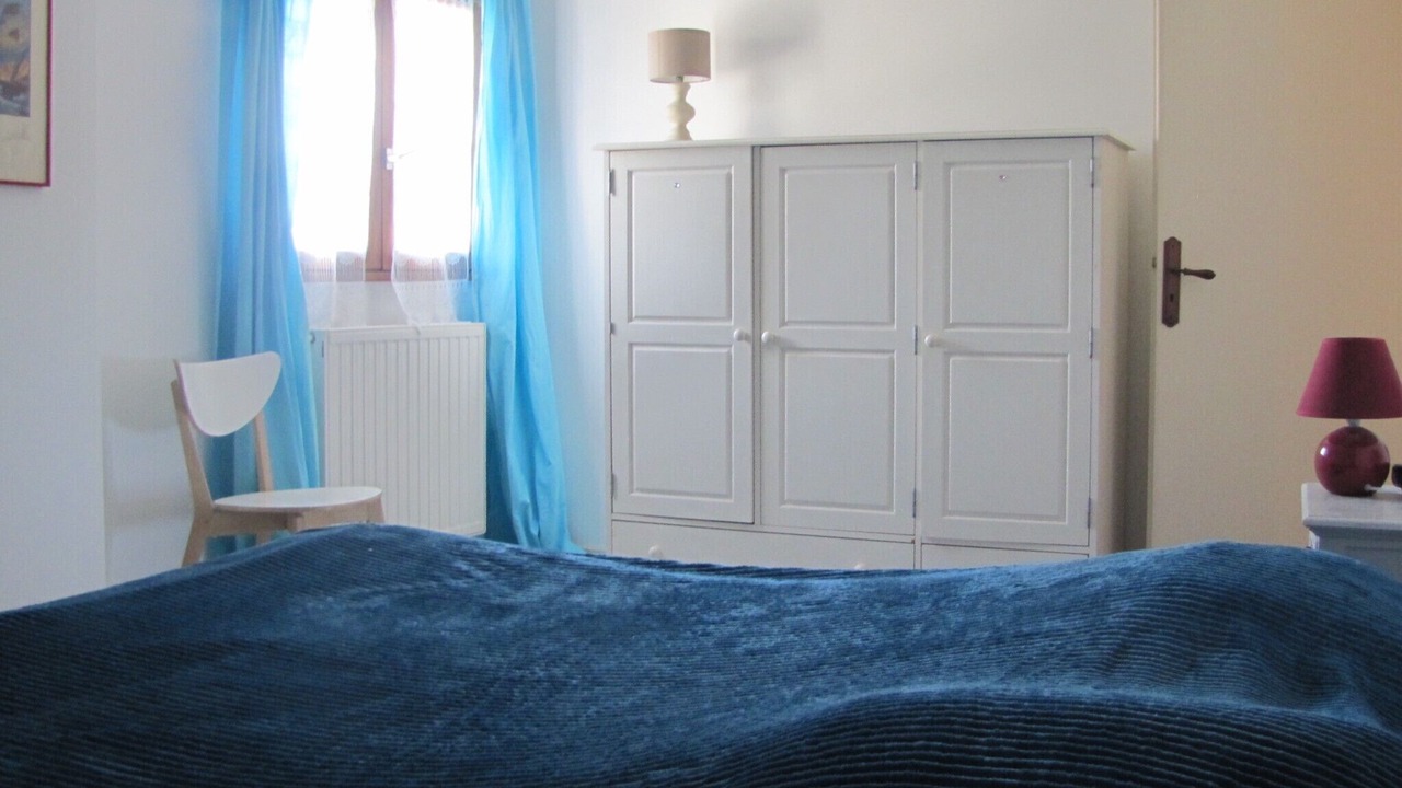 Photo of Bedroom in Crest