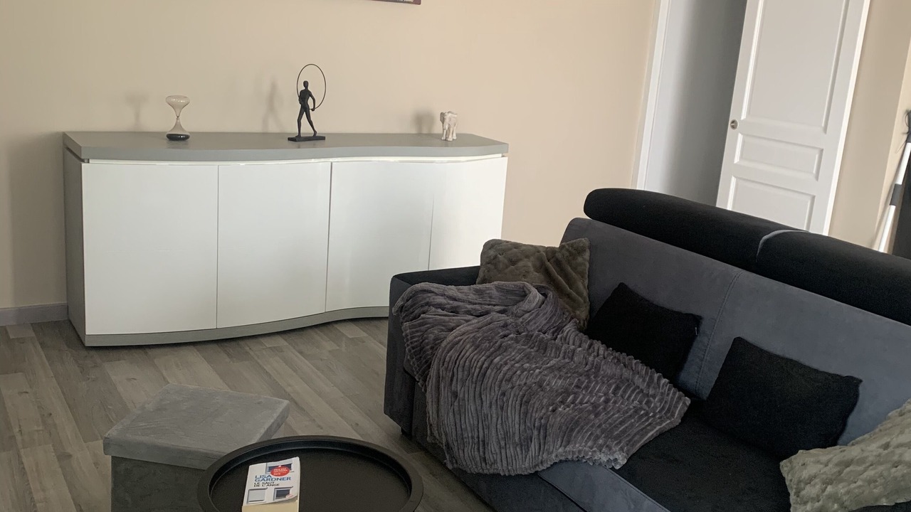 Photo of Livingroom in Decines-Charpieu