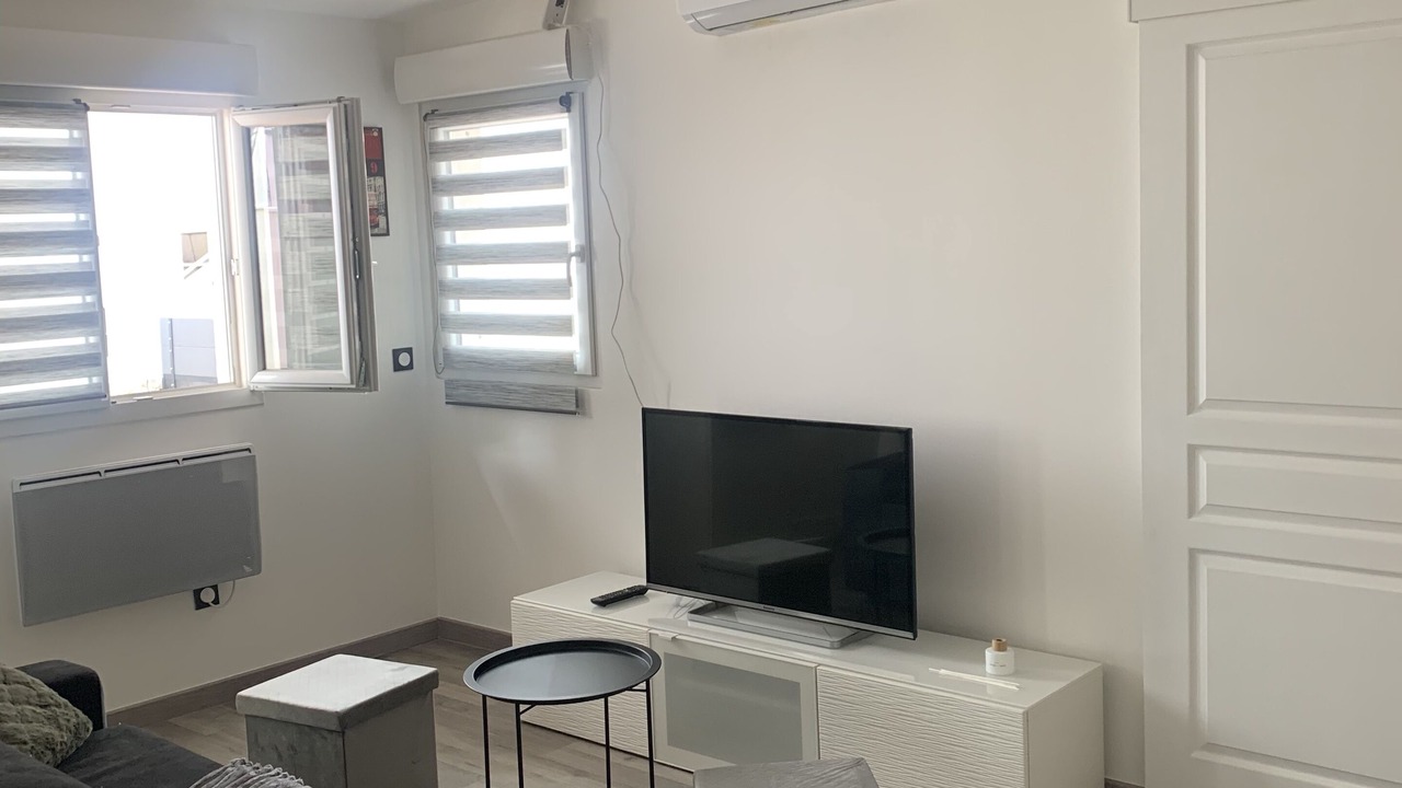 Photo of Livingroom in Decines-Charpieu