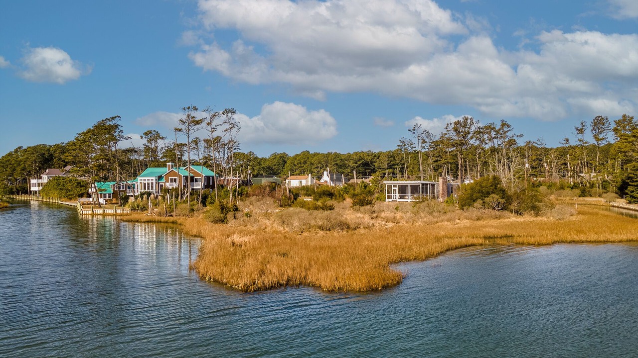 Photo of Others in Piney Island