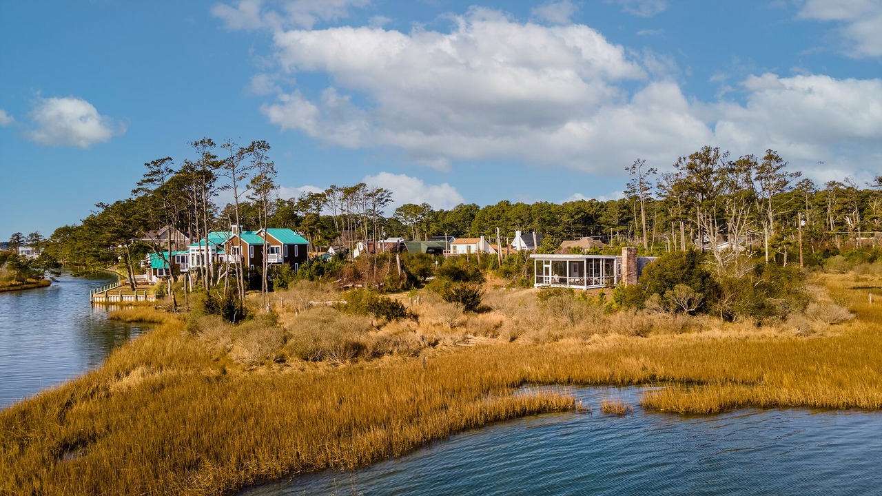 Photo of Others in Piney Island
