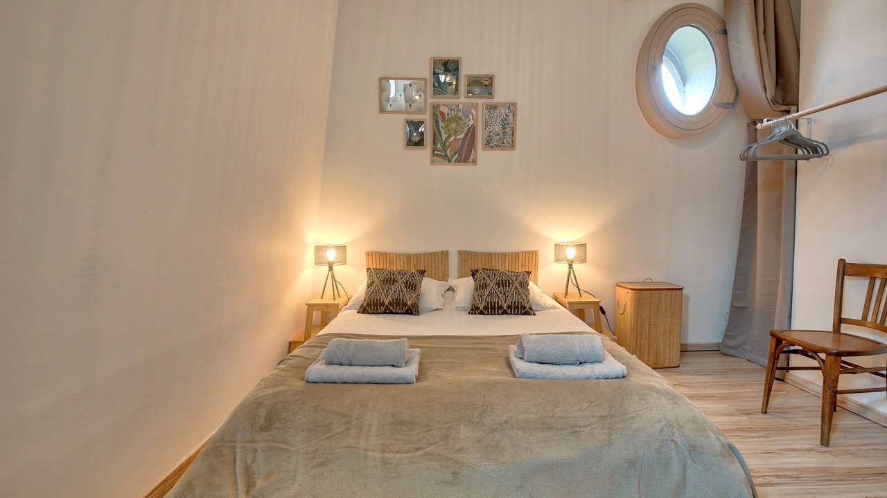 Photo of Bedroom in Nay