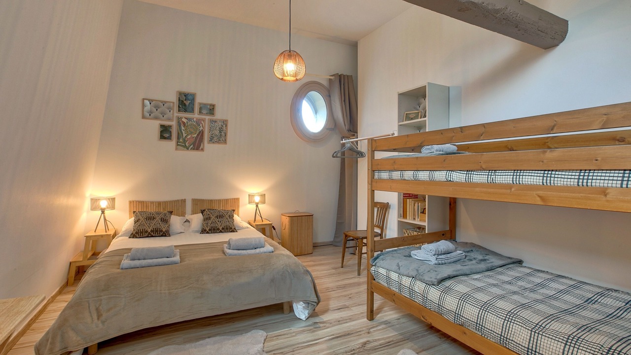 Photo of Bedroom in Nay