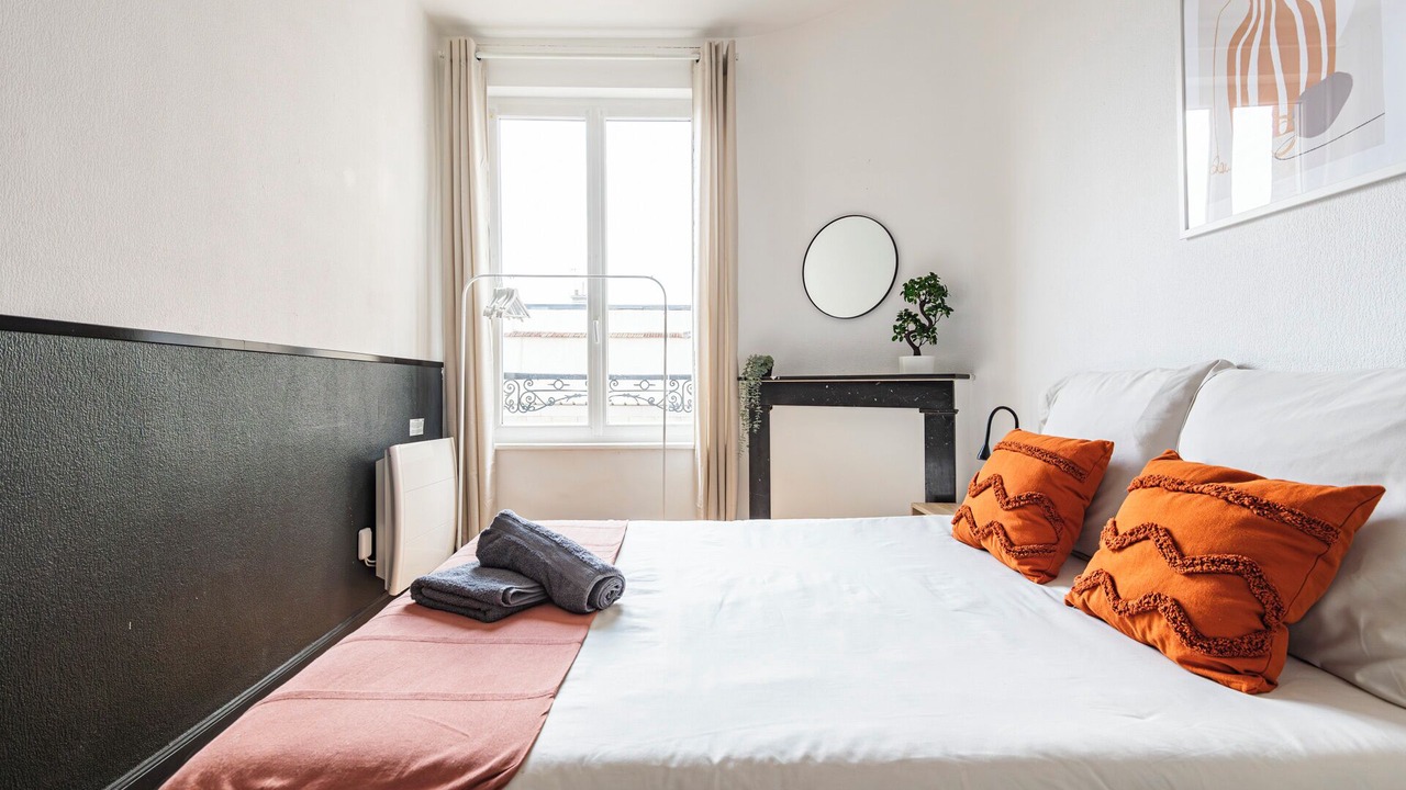 Photo of Bedroom in Reims City Centre